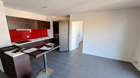 Location Appartement 2 pièces 43m² GRENOBLE 38100 - Photo 5