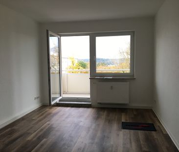 Sanierte 3-Raum-Wohnung mit Balkon und Wanne in ruhiger Lage - Foto 6