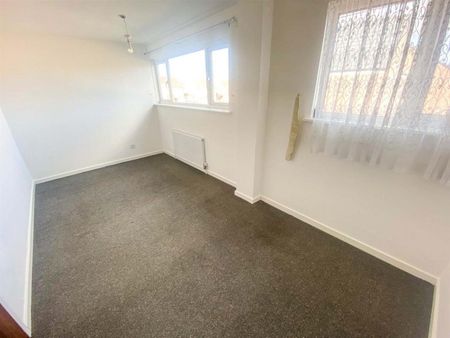 3 BED Terraced House To rent - Photo 3