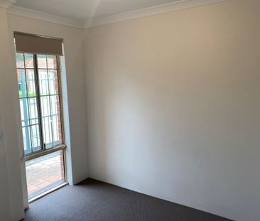 The Perfect Seaforth Gardens Villa **Open Monday 03/11 4.00pm to 4.... - Photo 2