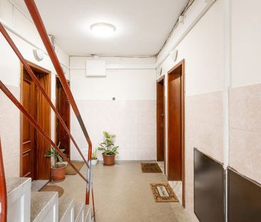 Rua de Ramalho Ortigão 64 - Photo 5