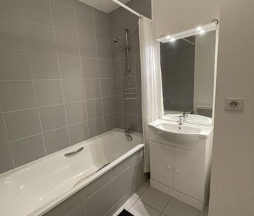 Location Appartement 2 pièces 41m² ARGELES GAZOST 65400 - Photo 5