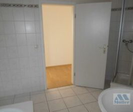 Jößnitzer Str. 141, Wohnung 11 ~~~ 2 Balkone, Bad mit Wanne und Dus... - Photo 4