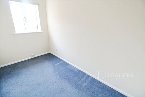 2 bedroom house to rent Twigden Court, Mount Pleasant Road, Luton, LU3 - Photo 1