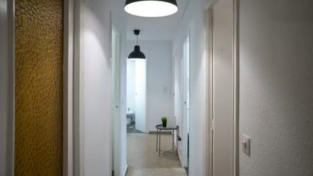 Carrer dels Lleons, Valencia, Valencian Community 46022 - Photo 2