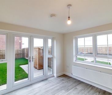 3 Bedroom House - Townhouse - Photo 4