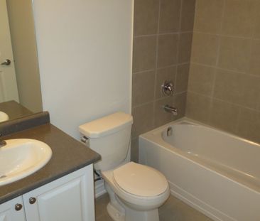 For Lease - 12 Waterview Drive, Hamilton, Ontario - Photo 5