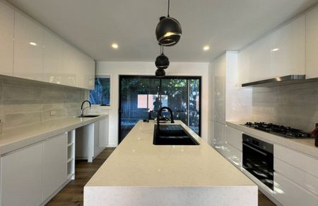 2/25 Grace Street, Mont Albert - Photo 3