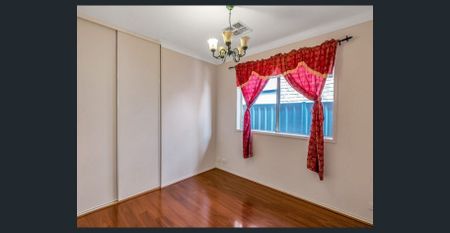 Enjoy a Peaceful Ambiance Family Home! - Photo 3