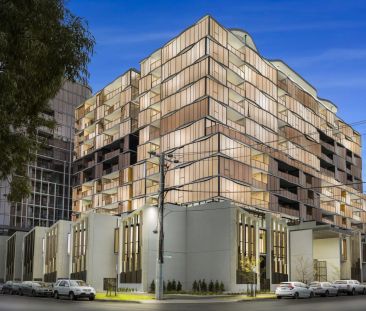 Designer Two Bedroom Apartment plus Study with North Facing City Views - Photo 2