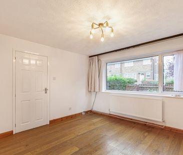 Woodfield, Banbury - Photo 1