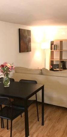 Garden Level Furnished Suite in Character Home. - Photo 1