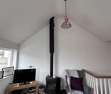 37a Spencer Street, Holywood, BT18 9DN - Photo 2