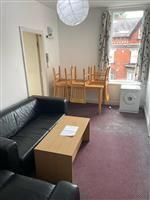 3 bedroom flat to rent - Photo 2