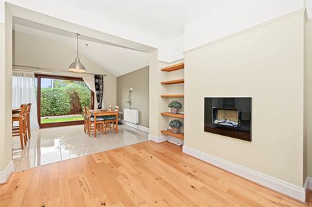 21 Marlborough Park Central, Belfast, BT9 6HN - Photo 3