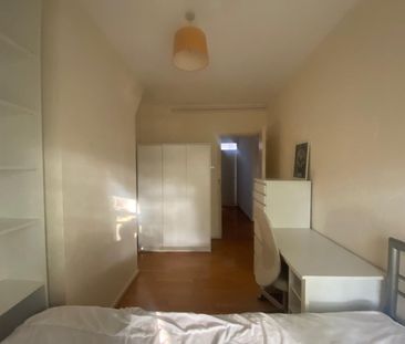 Room in a Shared Flat, Derby House, SE11 - Photo 6