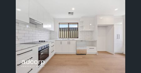 Brand New Interior – Modern Living in Hope Valley - Photo 2