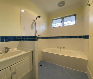 Easy Lifestyle in a Great Location - Photo 4