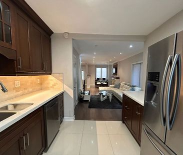 For Lease - 14 Henning Avenue, Toronto, Ontario - Photo 5