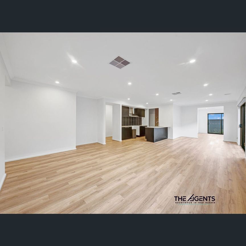 88 Pintail Drive, Melton South, Vic 3338 - Photo 1