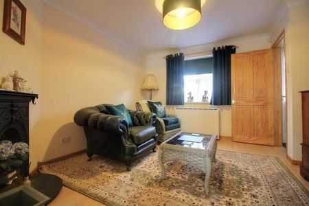 3 bedroom semi-detached house to rent - Photo 2