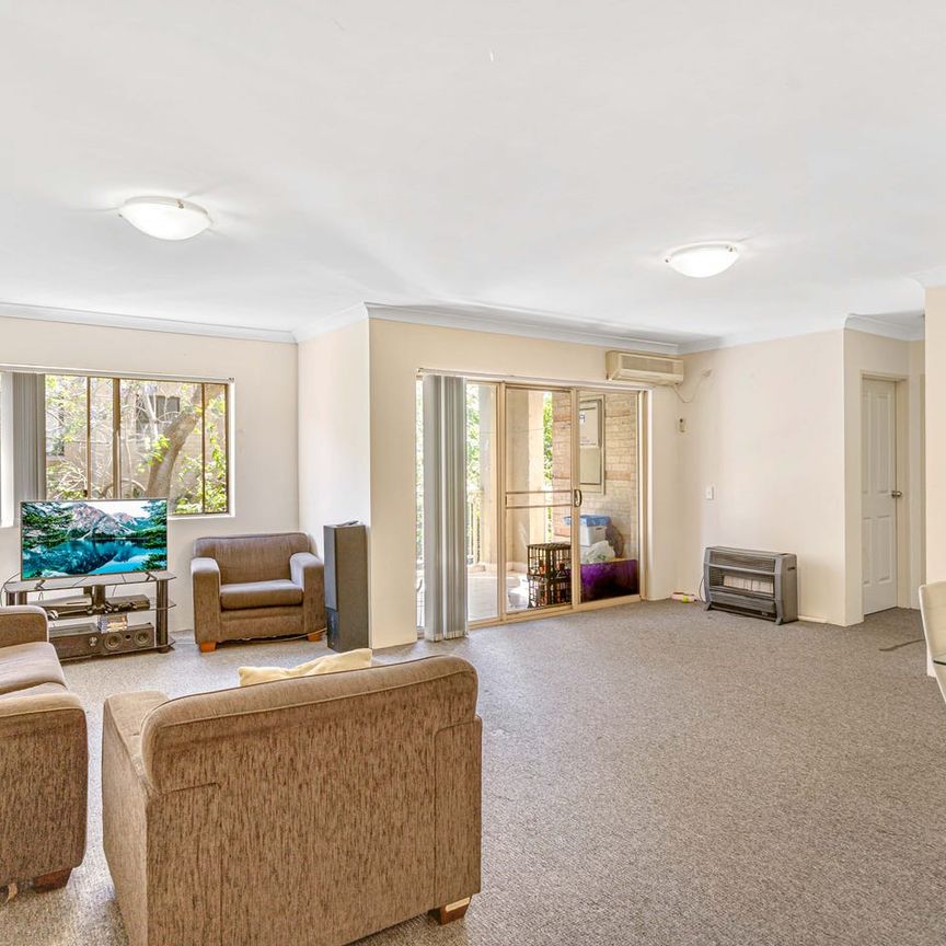 Spacious 2-Bedroom Apartment in a Convenient Auburn Location!! - Photo 1