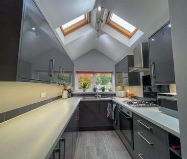 2 bedroom terraced house to rent - Photo 4