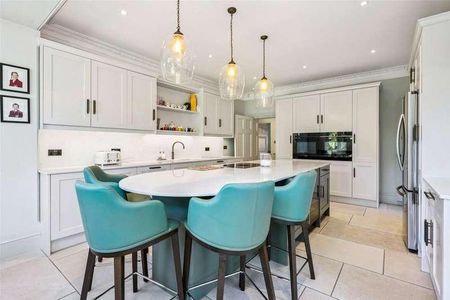 Ashley Road, Walton-on-thames, Surrey, KT12 - Photo 3