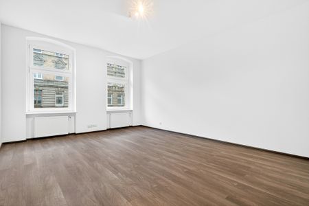 Duże mieszkanie w centrum! - Zdjęcie 2