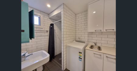 Partly Furnished 1br with Aircon Granny Flat - Photo 3