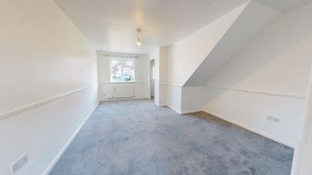 2 bedroom terraced house to rent - Photo 2