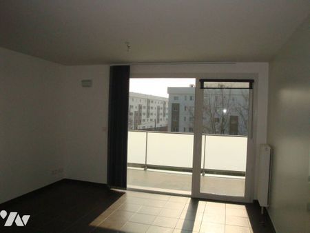 A LOUER APPARTEMENT T2 RECENT AVEC PARKING LA MADELEINE - Photo 2