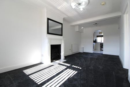 2 bedroom bungalow to rent - Photo 2