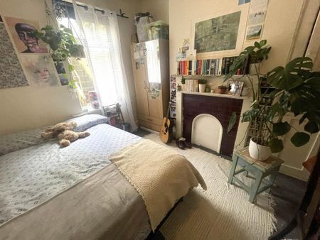 4 bedroom terraced house to rent - Photo 5