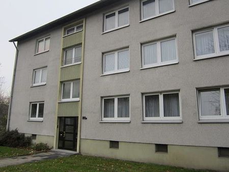 Schöne Zentrale 3-Zi.-Wohnung - Photo 3