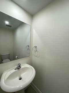 For Lease - LOWER LEVEL - 1449 Evenside Crescent, Mississauga, Ontario - Photo 5