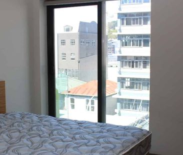 Charming Studio Apartment in the Heart of the City! - Photo 5