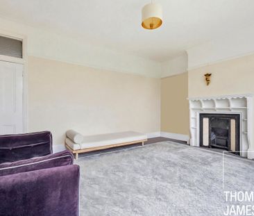 1 bed Flat To Let - Photo 2