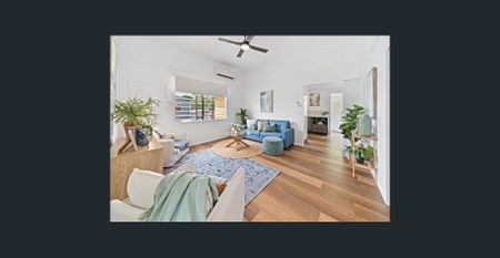 Spacious & Stylish Family Home in Oonoonba - Photo 3