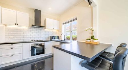 Central Hutt Living - Photo 3