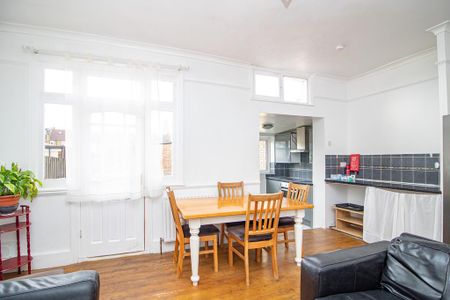 4 bedroom terraced house to rent - Photo 2