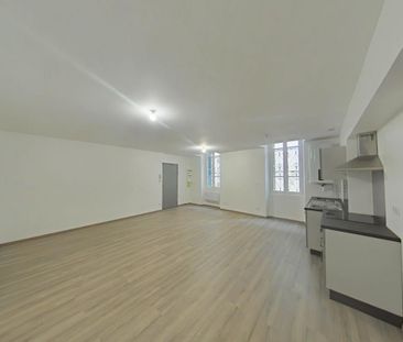 Location Appartement 2 pièces 59m² ROMANS SUR ISERE 26100 - Photo 3