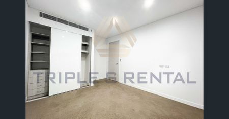 Unfurnished Ground Floor Two Bedrooms and Two Bathrooms Apartment for Lease! - Photo 4