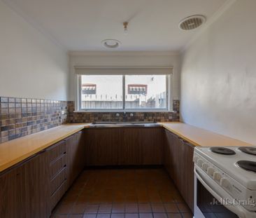 2/17 Barkly Street, Brunswick East - Photo 4