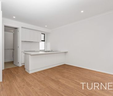 10 Wayfarer Street, Tonsley, SA 5042 - Photo 2