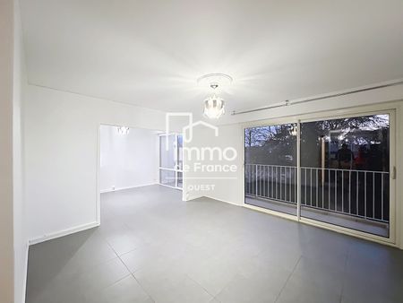 Location Appartement 5 pièces 90m² - Photo 2