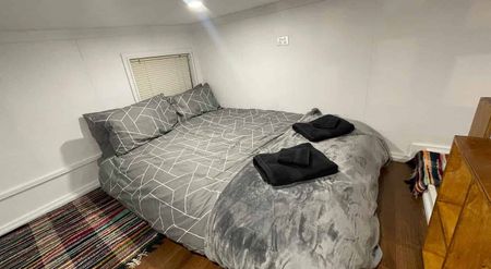 Tiny house Includes Power and Wifi - Photo 4