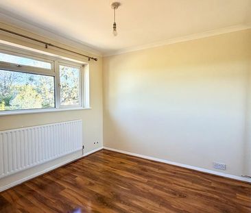 3 bedroom property to rent - Photo 3