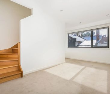 12 Molesworth Street, North Melbourne. - Photo 1