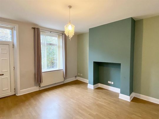 2 bedroom terraced house to rent - Photo 1